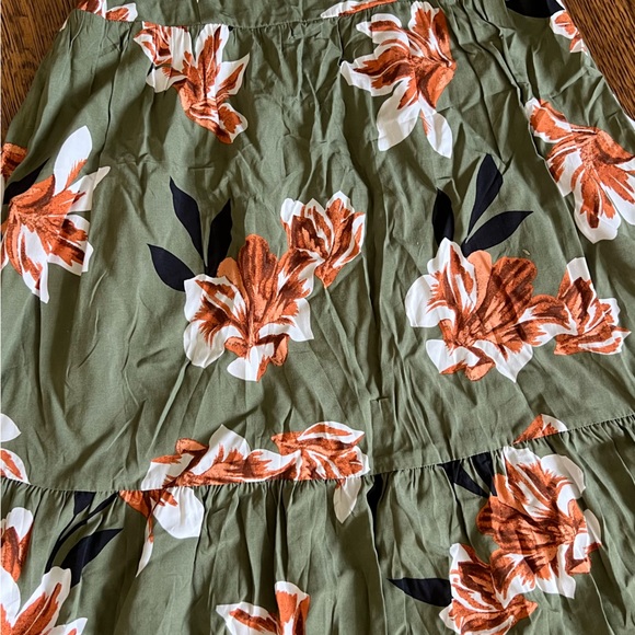 Sage Green Dress with Flowers - size small - Picture 2 of 7